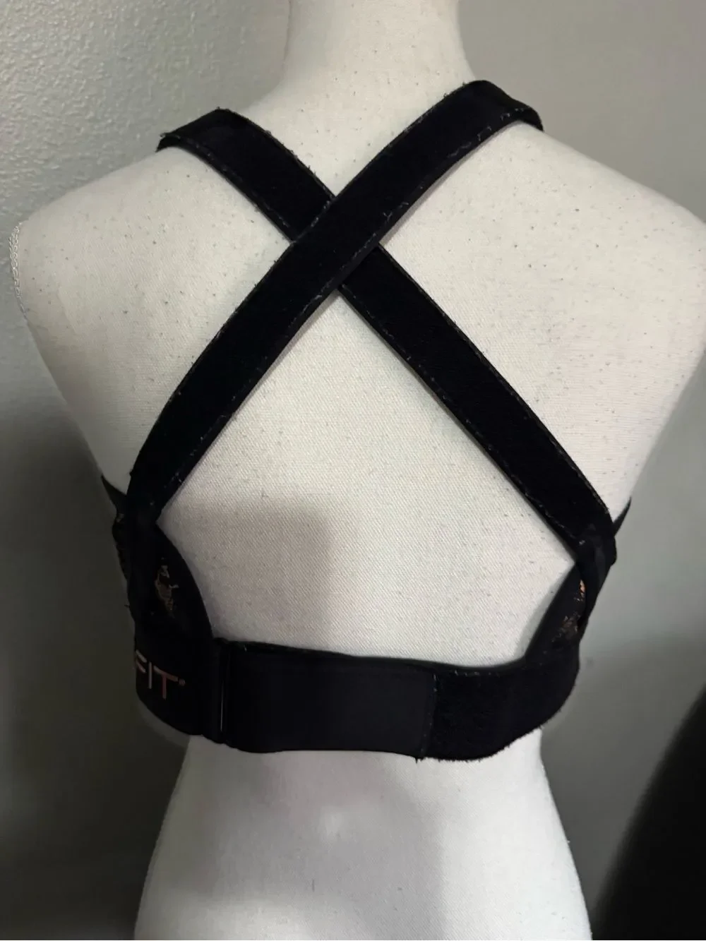 SHEFIT Black Front-Zip Sports Bra - Women Intimates & Sleepwear